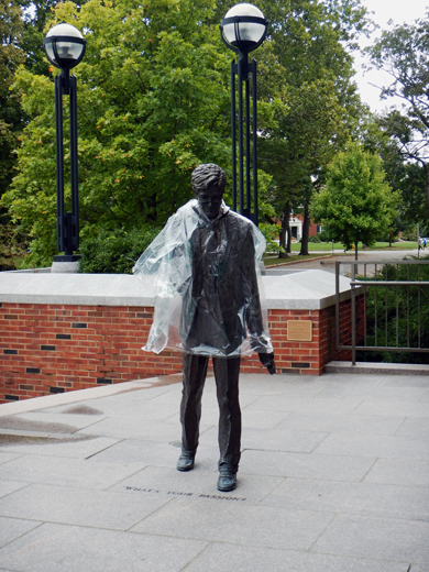 IWU - Minor Myers Jr statue